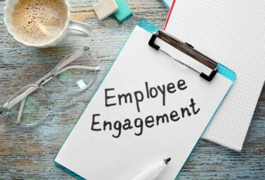 従業員エンゲージメントとは 定着率の向上と組織の成長をもたらす鍵