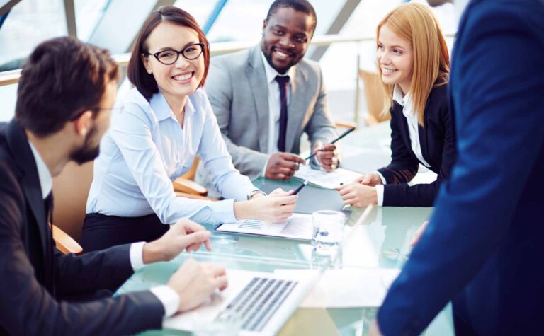 反転授業の事例７選　オンライン化が進んでも実践力重視の企業研修を