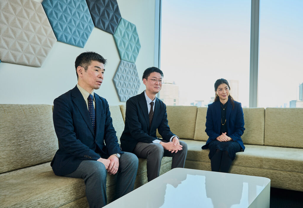 受講者インタビューの様子